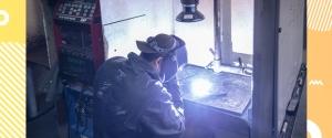 welder welding